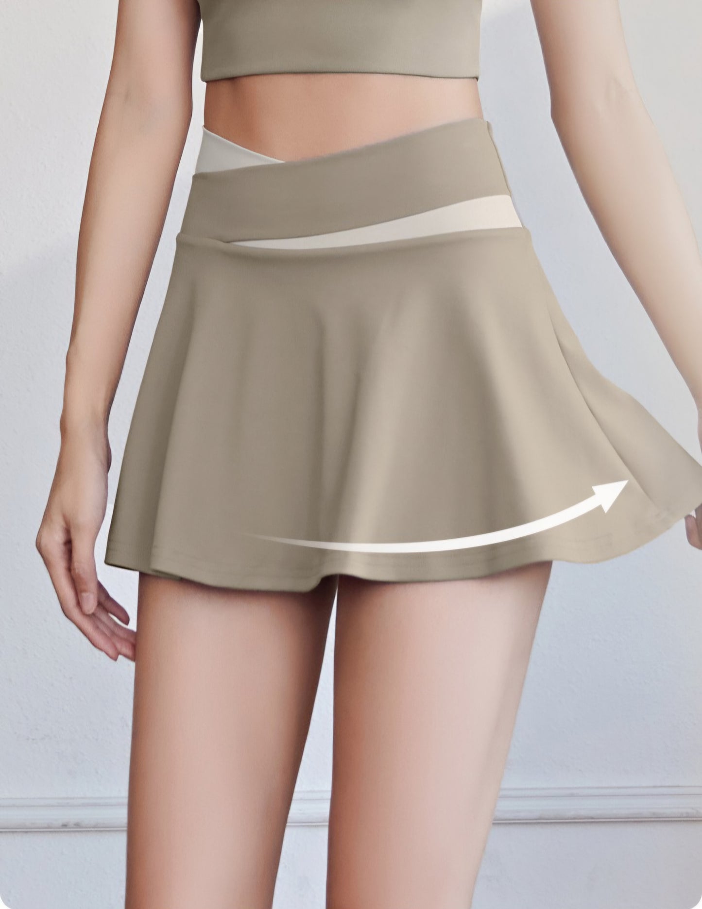 FlowFlex YOUTH Skort, combining Flexibility and Elegance.