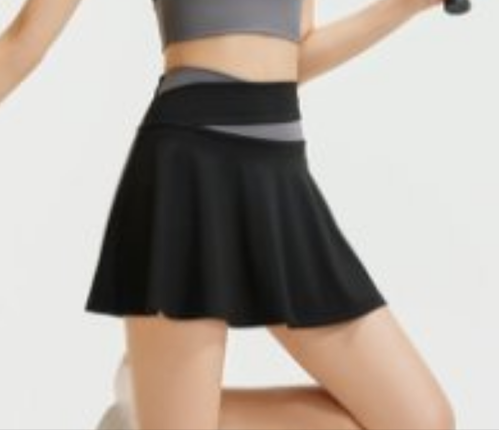 FlowFlex YOUTH Skort, combining Flexibility and Elegance.